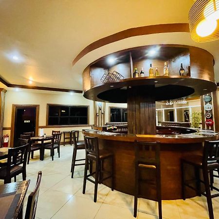 Drake Hotel Angeles City מראה חיצוני תמונה