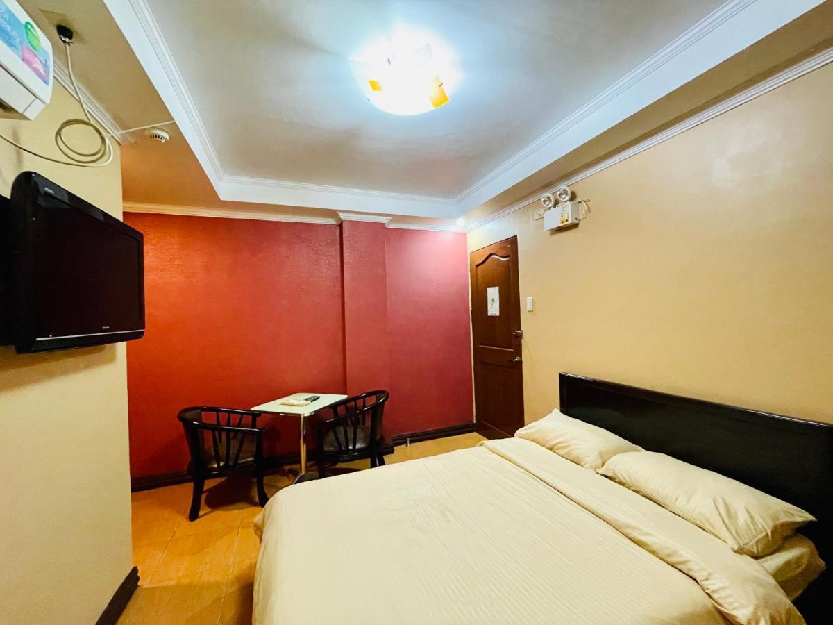 Drake Hotel Angeles City מראה חיצוני תמונה